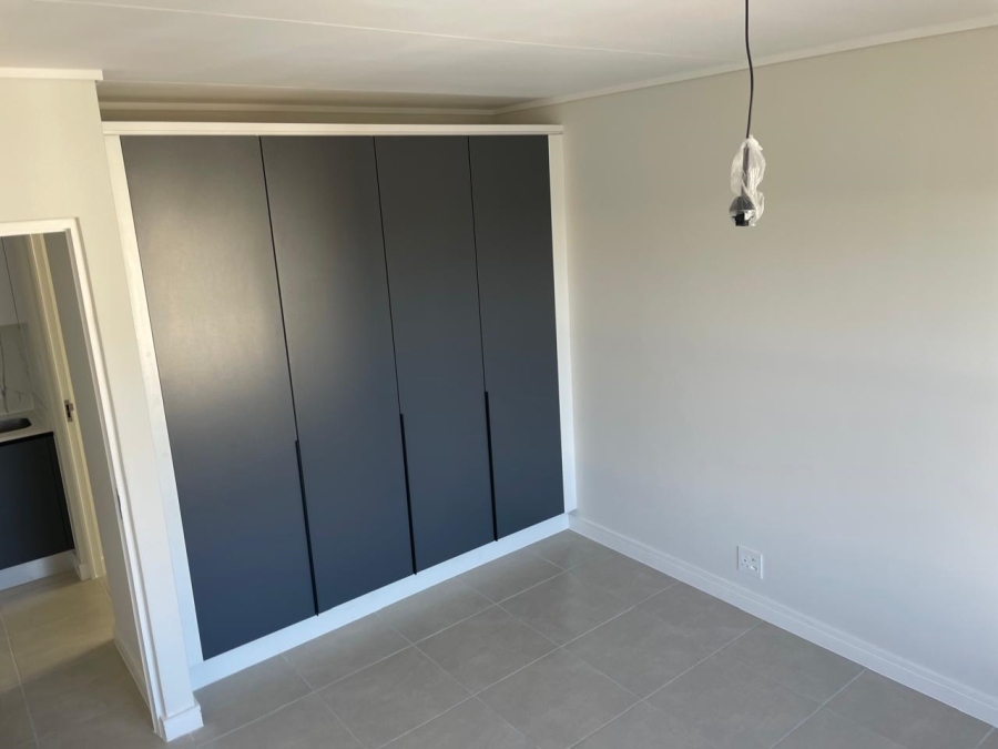 To Let 1 Bedroom Property for Rent in Somerset West Western Cape